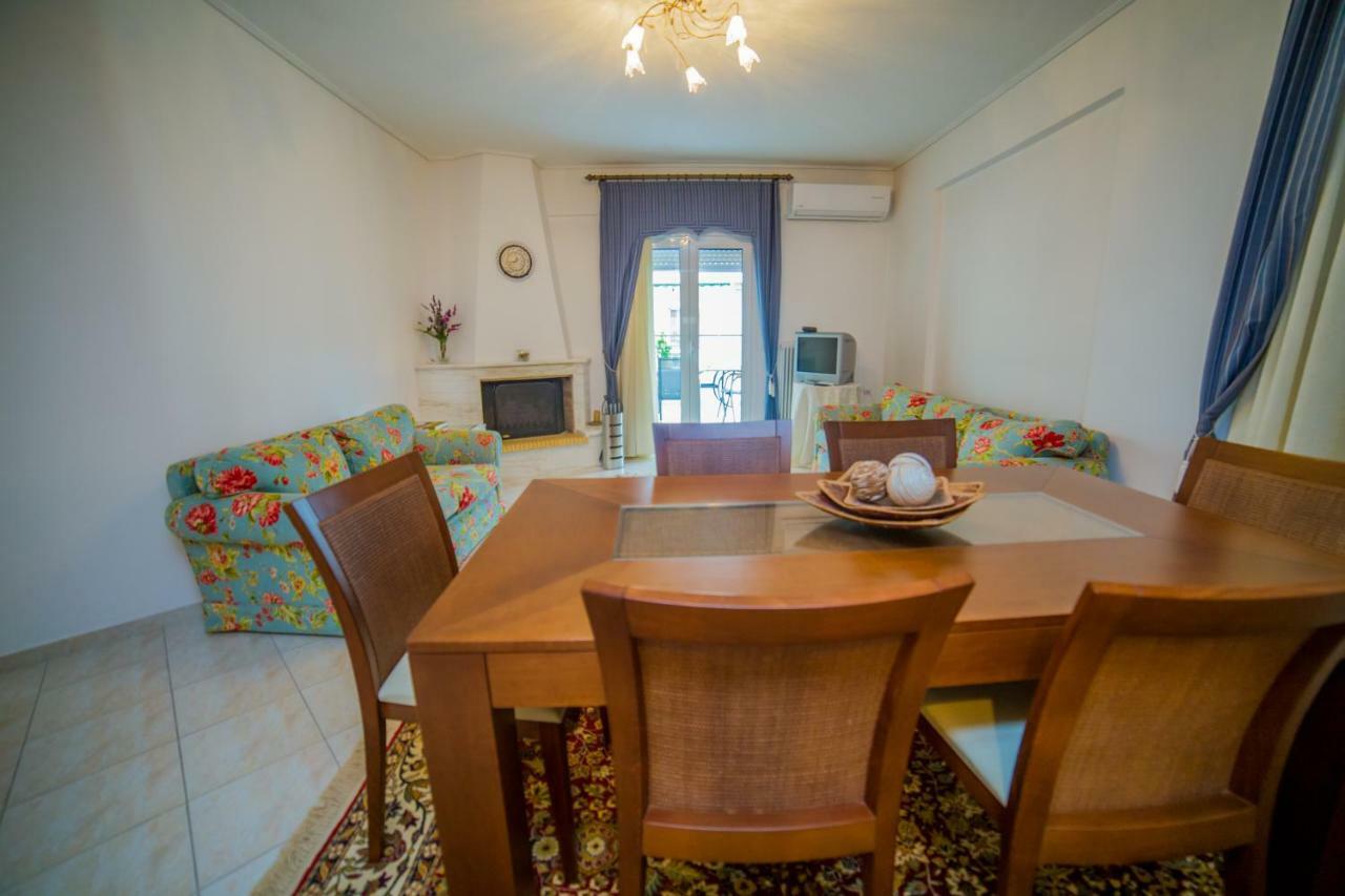 Downtown Meteora Apartment Καλαμπάκα Εξωτερικό φωτογραφία